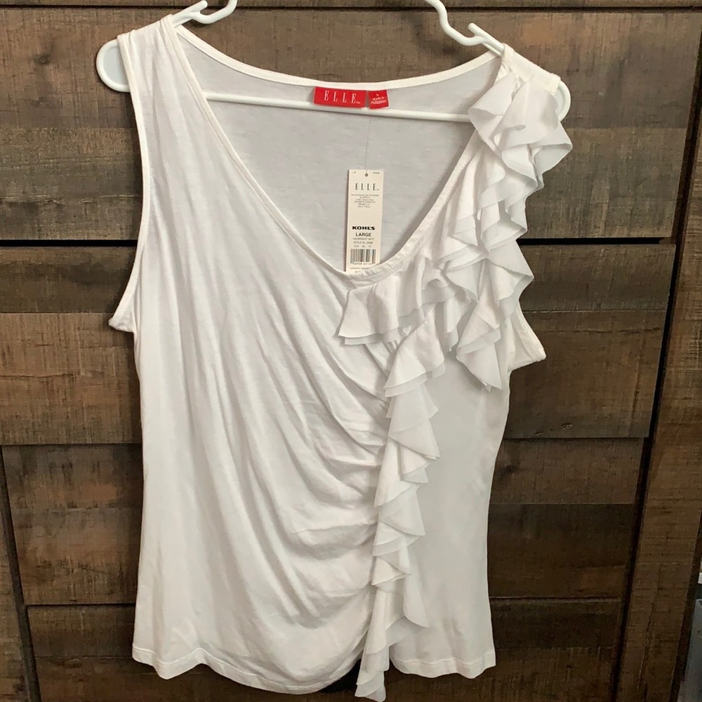 White knit tank top with decorate side panel.